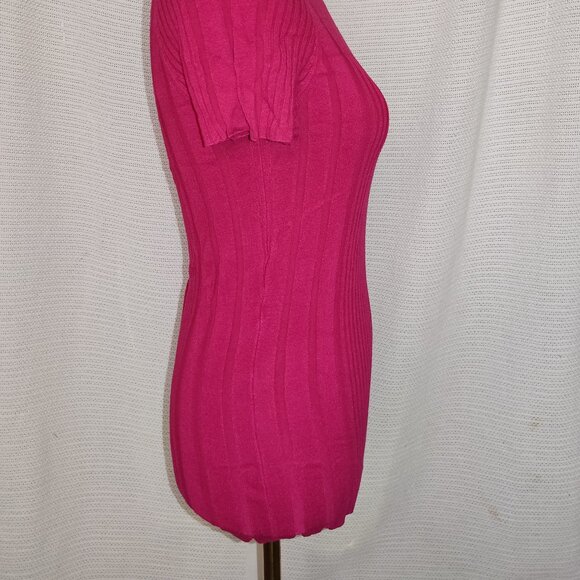 Daisy Fuentes | Hot pink knit short sleeve sweater top - Picture 3 of 13